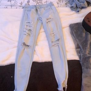 American eagle ripped jeans